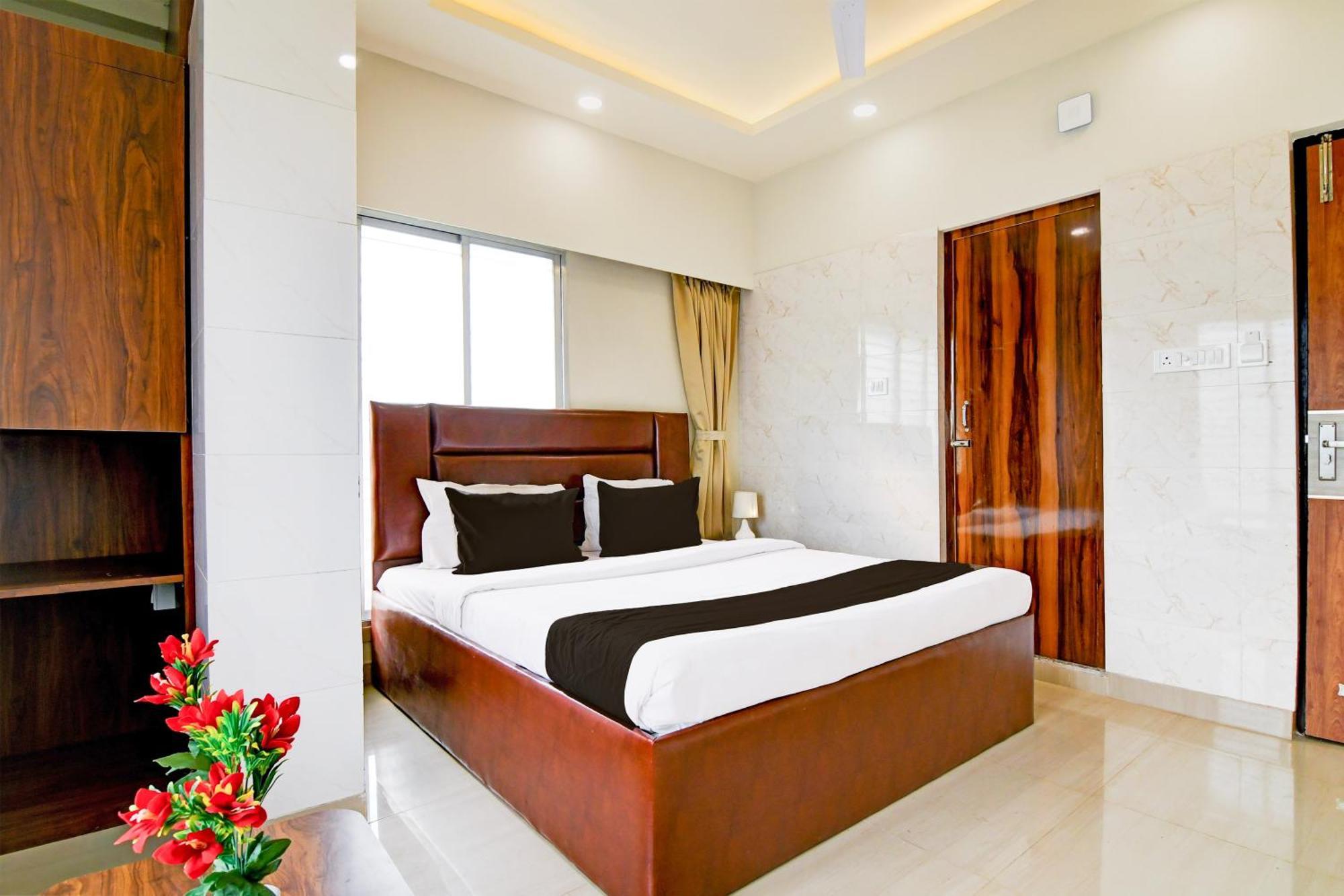 Super Townhouse Kaikhali Near Airport كولكاتا المظهر الخارجي الصورة